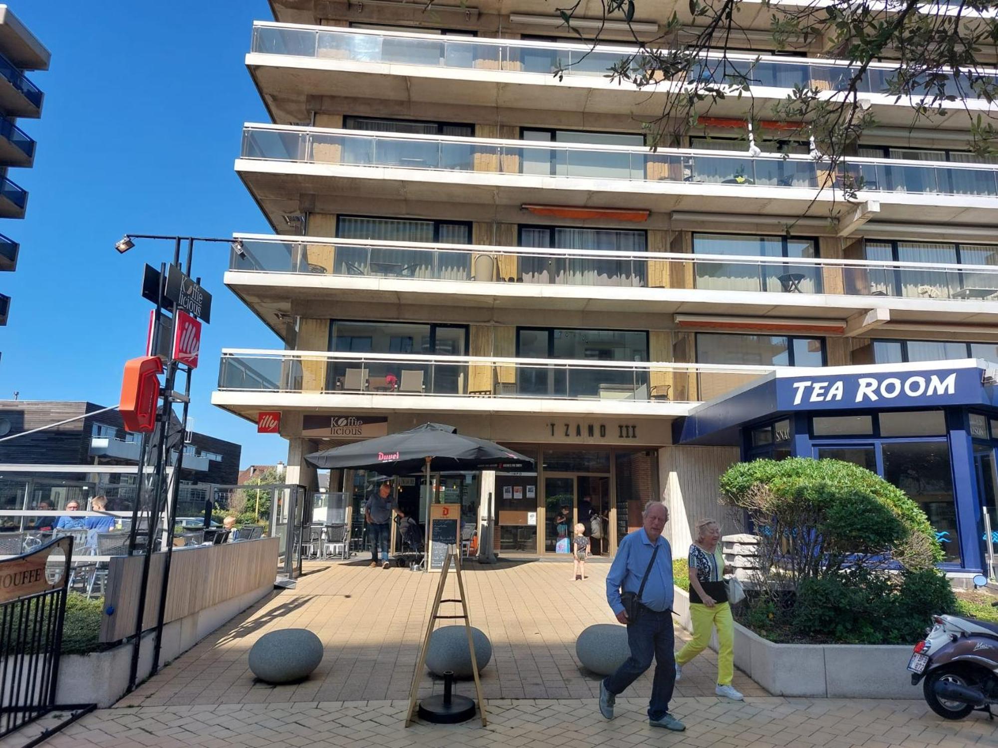 The Vans La Panne